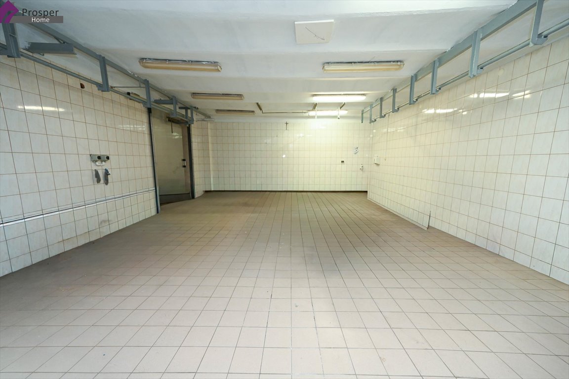 Magazyn 1300 m2 z wysokimi sufitami i dostępem od ręki Rzeszów, Trzebownisko  1 300m2 Foto 1