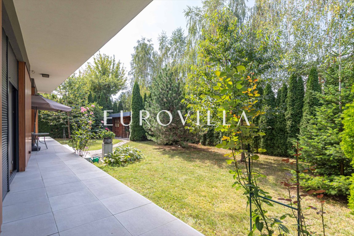 Polecam nowoczesny dom 300 m² z garażem i ogrodem w Konstancinie Konstancin-Jeziorna, Kazimierza Pułaskiego  301m2 Foto 1