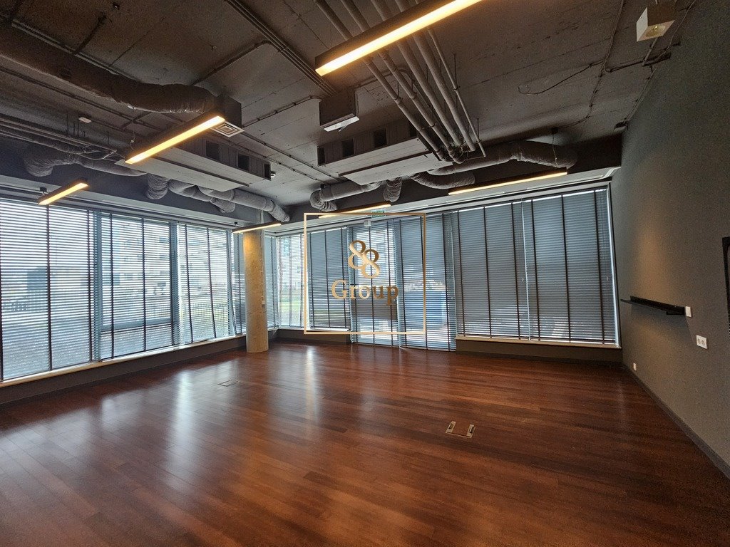 Przestronny lokal 556 m² z ogródkiem i garażem - zapraszam Warszawa, Mokotów, Postępu  556m2 Foto 1