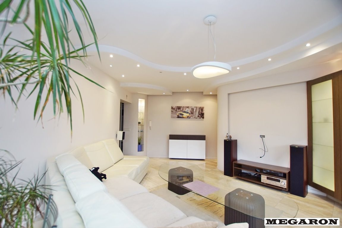 Przestronne 3 pokoje z garażem, balkonem i piwnicą Częstochowa, Parkitka  73m2 Foto 1