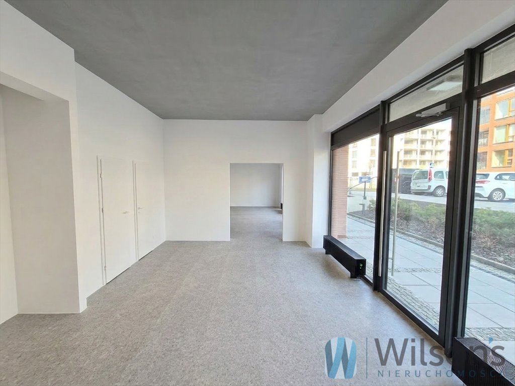 Lokal użytkowy 73 m² z witrynami i dwoma wejściami Warszawa, Herbu Korczak  73m2 Foto 1