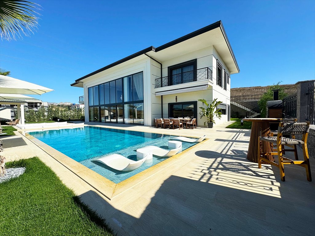 Luksusowa willa z prywatnym basenem i widokiem na jezioro Turcja, 19 Mayıs, 19 Mayıs, Büyükçekmece, Stambuł  930m2 Foto 1