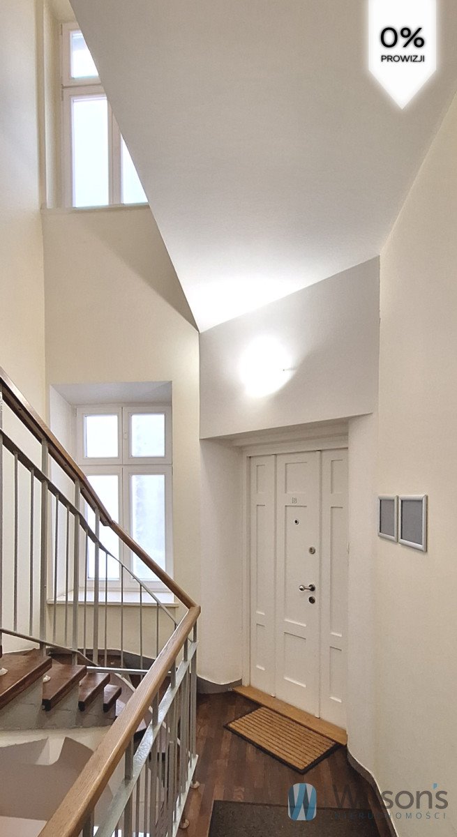 Eleganckie biuro 109 m² w odrestaurowanej kamienicy centrum Warszawy Warszawa, Śródmieście, Wspólna  109m2 Foto 1