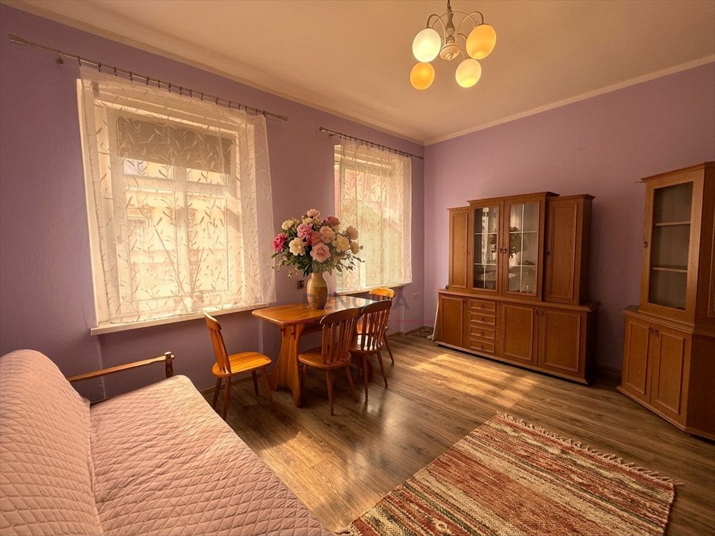 Sprzedam mieszkanie 43,2 m² w Świebodzicach z piwnicą i możliwością parkowania Świebodzice  43m2 Foto 1