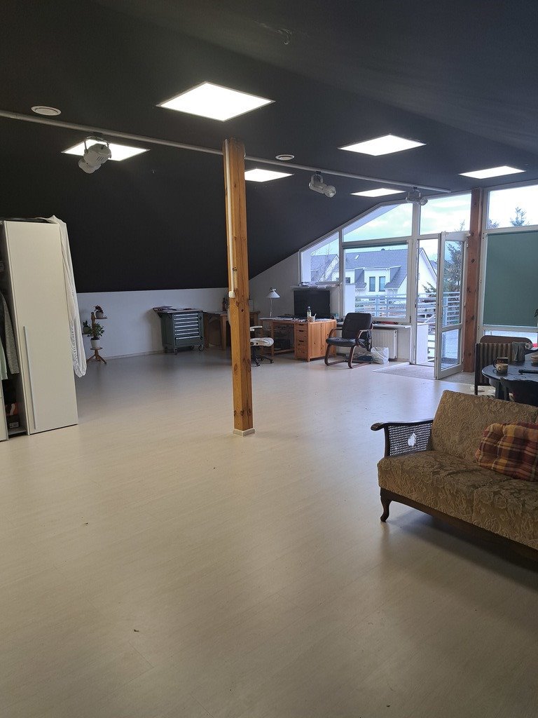 Duży lokal biurowy 150 m2 z tarasem i możliwością powiększenia Mierzyn  150m2 Foto 1
