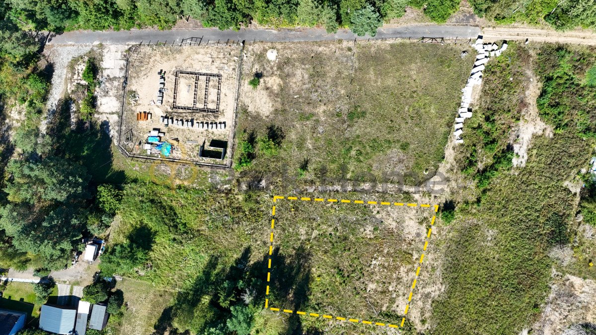 Działka budowlana w Cibórzu z dostępem do mediów i lasem Cibórz  1 193m2 Foto 1