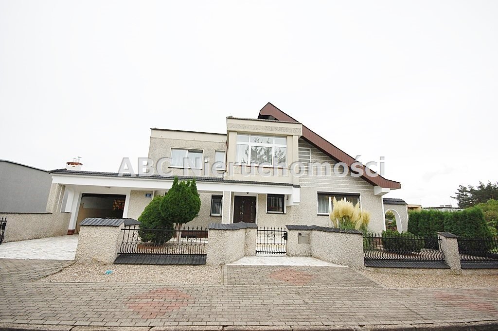 Dom na sprzedaż Piła, Staszyce  360m2 Foto 1