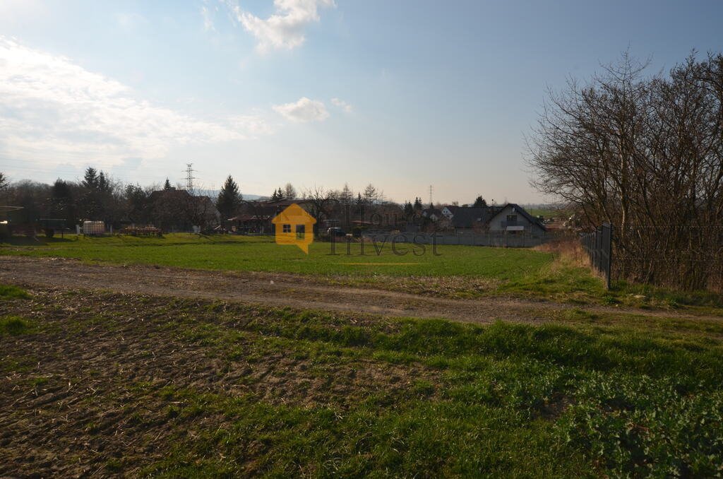 Działka 2779m² z mediami i pod zabudowę jednorodzinną Piotrowice  2 779m2 Foto 1