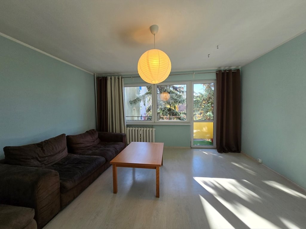 Wynajem 3-pokojowego mieszkania z dużym balkonem i pełnym wyposażeniem Zduńska Wola  64m2 Foto 1