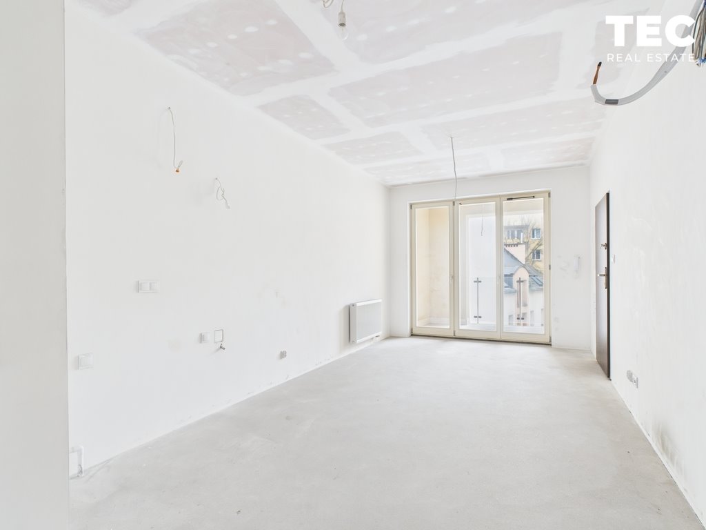 Do sprzedania dwustronne 43m² z loggią w kamienicy z windą Kraków, Podgórze, Podgórze, Kalwaryjska  43m2 Foto 1
