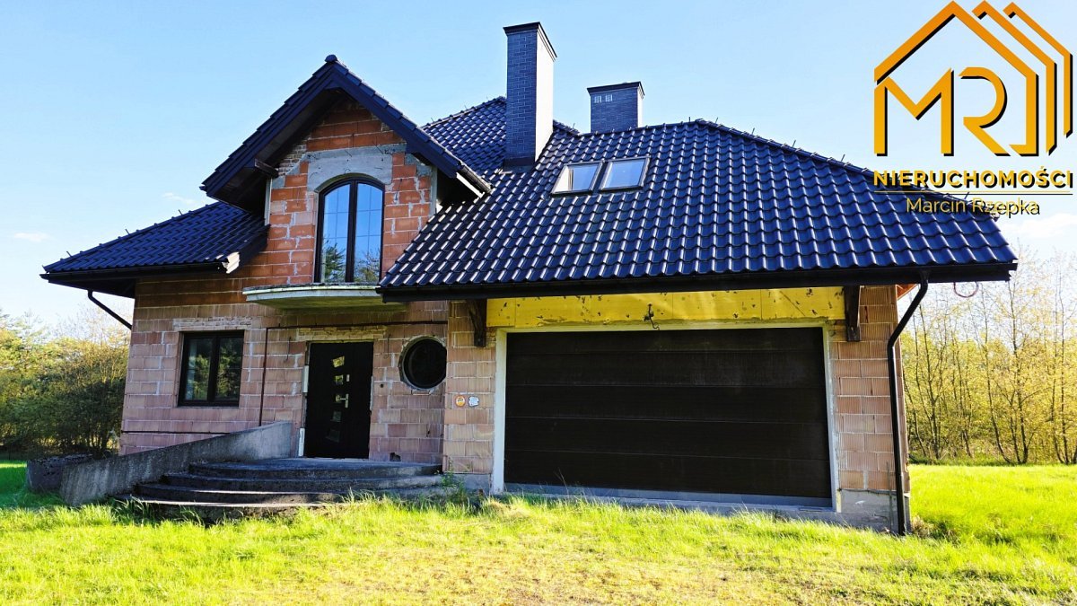 Przestronny dom z dużą działką i garażem w Łętowicach Łętowice  290m2 Foto 1