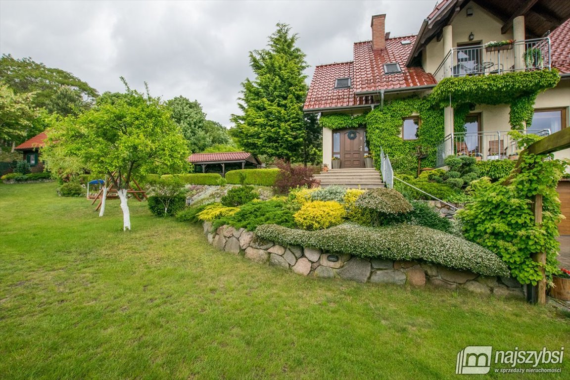 Dom z widokiem na jezioro - 2 domki letniskowe i ogród Międzyzdroje, Obrzeża miasta  249m2 Foto 1