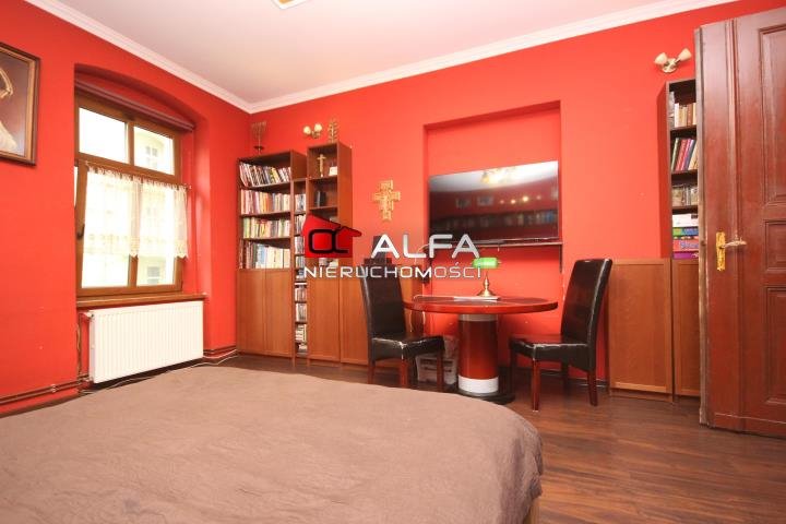 Mieszkanie trzypokojowe na sprzedaż Świdnica  94m2 Foto 1