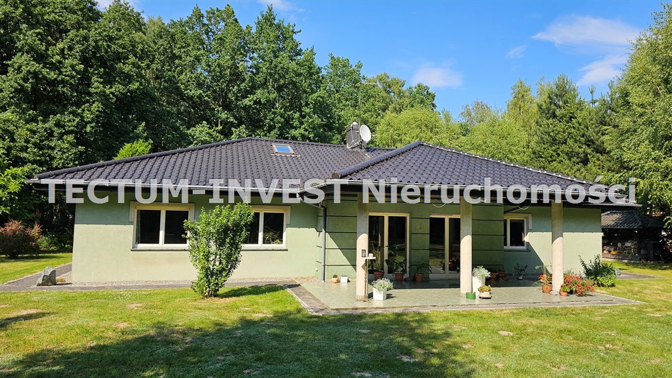 Zadbany dom z dużą działką i kominkiem w Czyżowicach Czyżowice  299m2 Foto 1