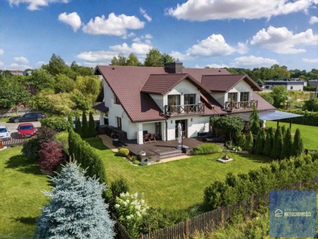 Nowoczesny dom 4 pok. z garażem, jasne wnętrza, duże przeszklenia Bobrowniki, Bobrowniki  171m2 Foto 1