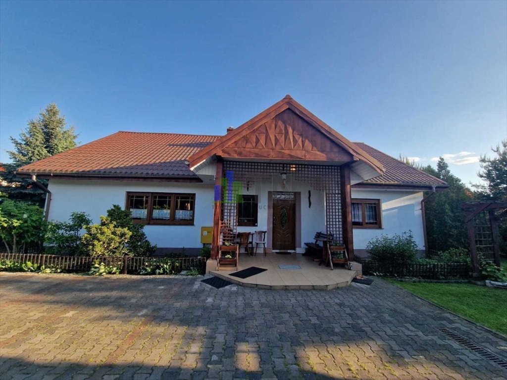 Dom wolnostojący z kominkiem i stawem w Nadolicach Małych Nadolice Małe  145m2 Foto 1