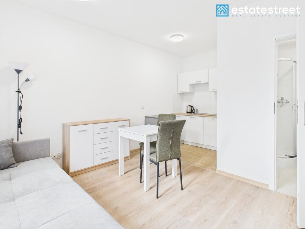 Kawalerka na wynajem Katowice, Śródmieście, Warszawska  27m2 Foto 1