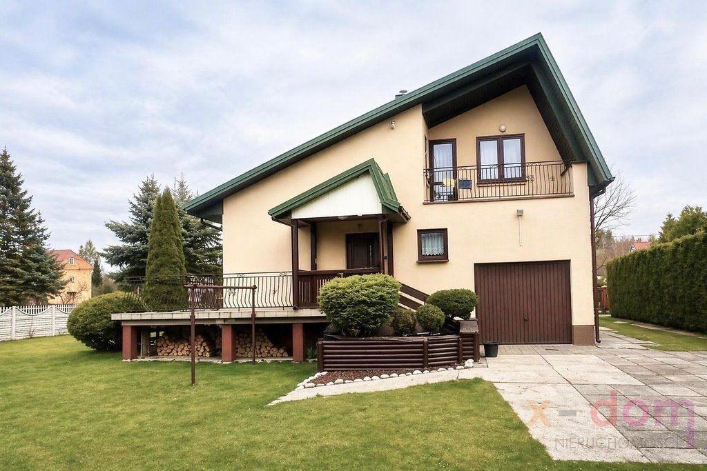 Dom z własną sadzawką i dużą działką w Skarżysku Skarżysko-Kamienna  149m2 Foto 1