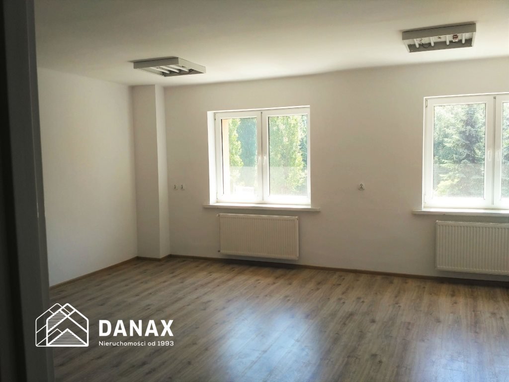 Przestronny lokal biurowy 73 m² z parkingiem i monitoringiem Kraków, Nowa Huta, Kocmyrzowska  73m2 Foto 1