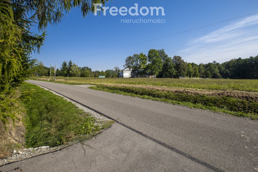 Działka budowlana na sprzedaż Chmielnik  1 600m2 Foto 1