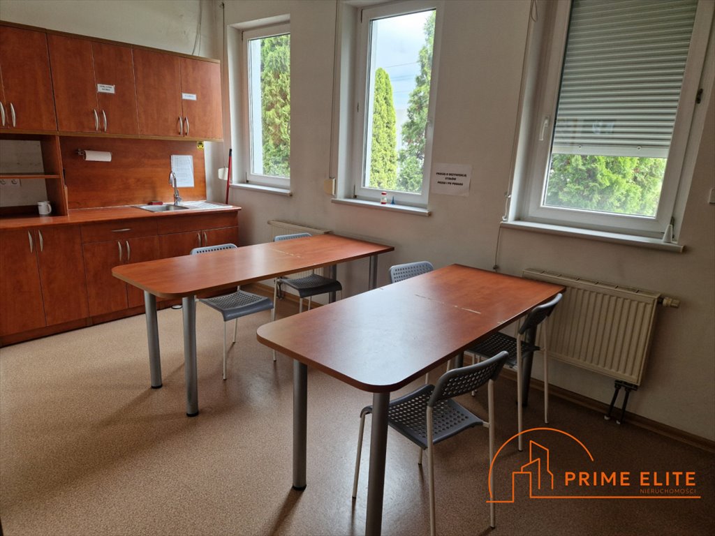 Lokal usługowy 180 m2 w Kiełpinie - atrakcyjna lokalizacja Kiełpin, Mokra  180m2 Foto 1