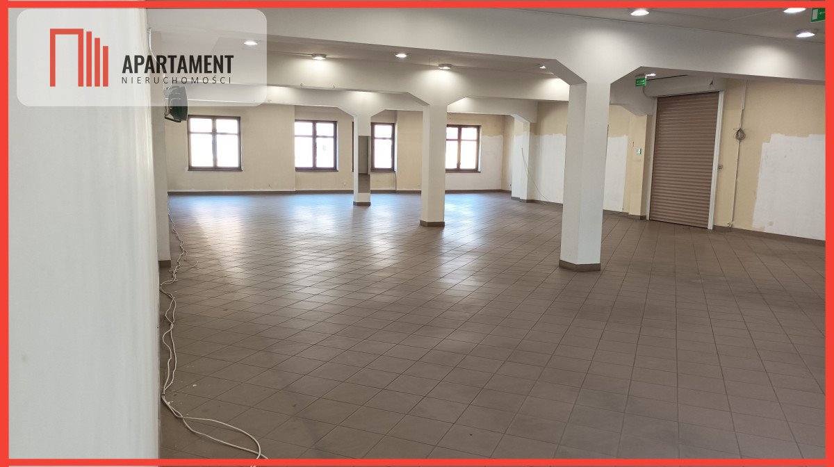 Lokal użytkowy 300 m² w centrum Chodzieży - elastyczna aranżacja Chodzież  300m2 Foto 1