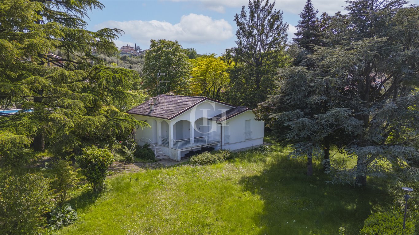 Urokliwy dom z ogrodem 1300 m² blisko jeziora Garda - polecam! Włochy, Manerba del Garda  160m2 Foto 1