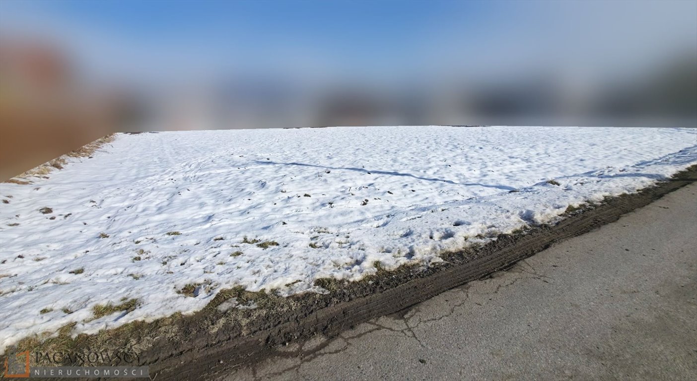 Działka budowlana 14,89 ara z mediami w Zielonkach Zielonki  1 489m2 Foto 1