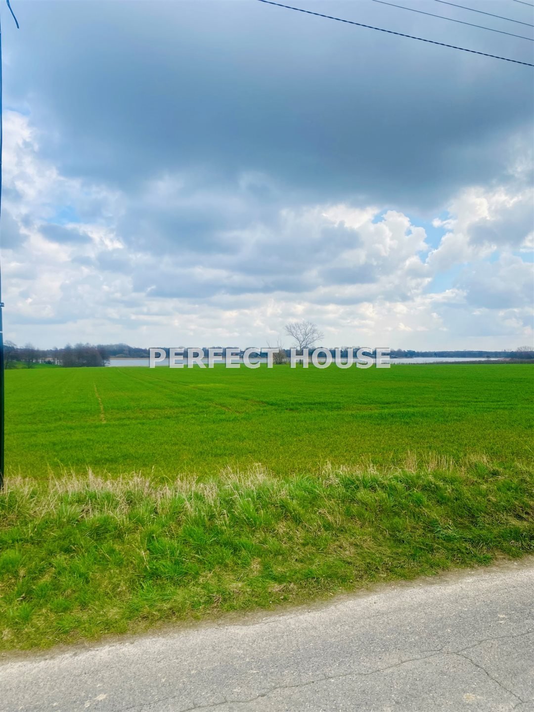Działka 1360 m² z WZ, blisko jeziora, media, spokojna okolica Psary, Psary  1 360m2 Foto 1