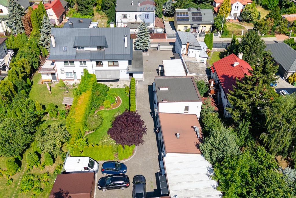 Inwestycja w Markach: dom + 300 m² biznesu, pełne wyposażenie Marki, Wenecka  300m2 Foto 1