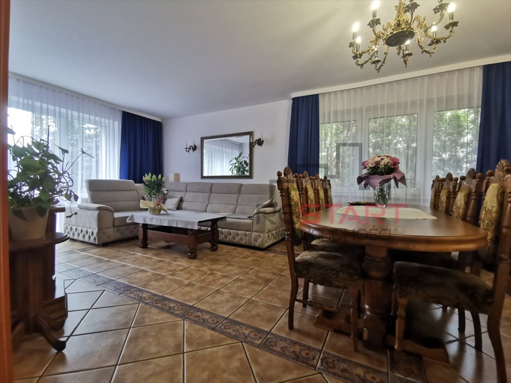 Przestronny dom z ogrodem i garażem w Łazach Łazy  220m2 Foto 1