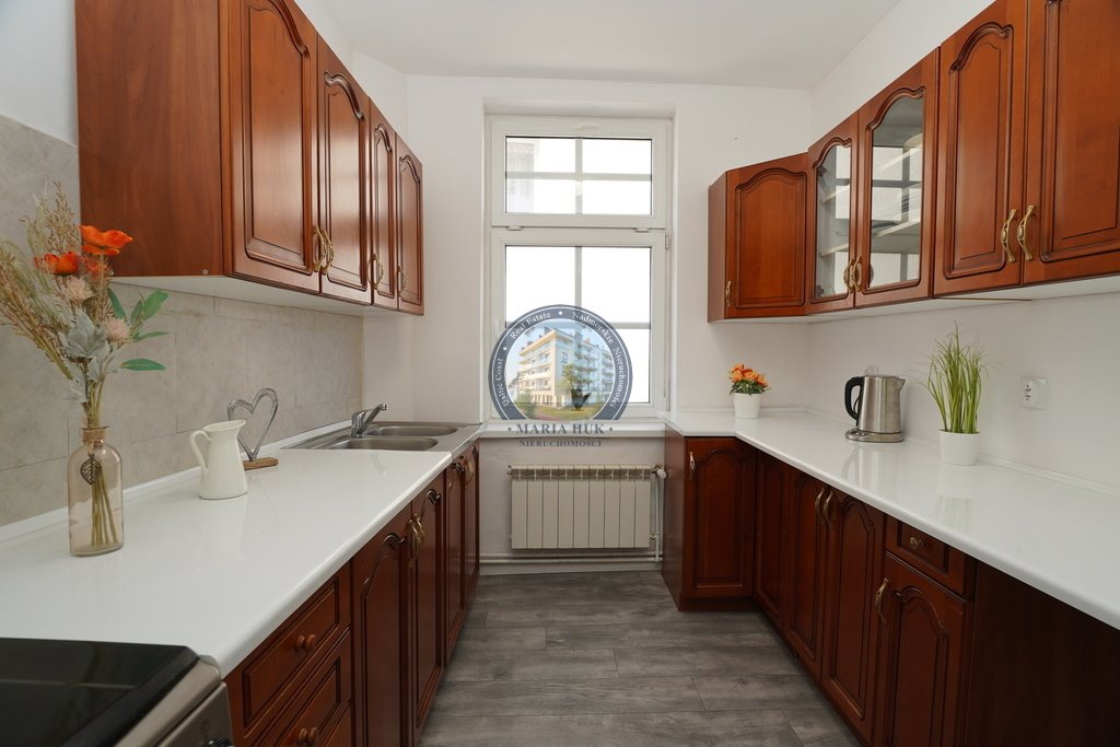 Mieszkanie trzypokojowe na sprzedaż Kamień Pomorski, Gryfitów  59m2 Foto 1