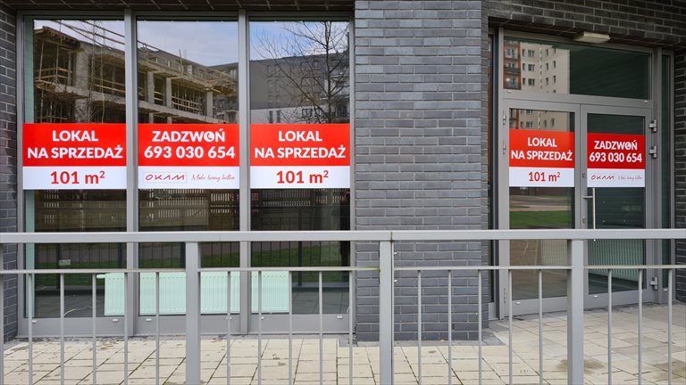 Dom w Dolinie Trzech Stawów - Lokal Usługowy Katowice, Sikorskiego 45  Foto 2