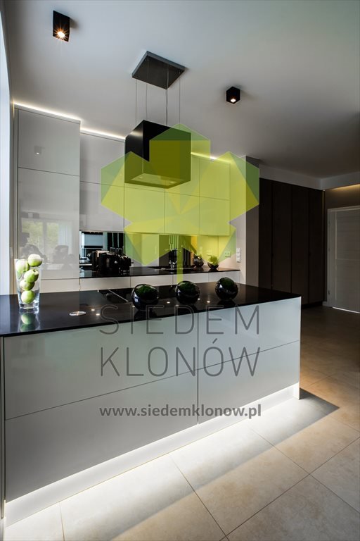 Dom na sprzedaż Osiedle Siedem Klonów (ul.Szaserów, wjazd od ul.Podchorążych 60a) Łódź, Polesie Osiedle Siedem Klonów, ul.Szaserów wjazd ul.Podchorążych 60a 129m2 Foto 1 Dom na sprzedaż Osiedle Siedem Klonów (ul.Szaserów, wjazd od ul.Podchorążych 60a) Łódź, Polesie Osiedle Siedem Klonów, ul.Szaserów wjazd ul.Podchorążych 60a 129m2 Foto 1
