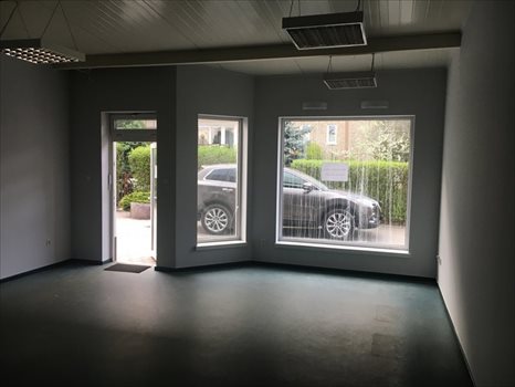 Lokal użytkowy na sprzedaż Śrem, Stanisława Moniuszki 40m2 Foto 1