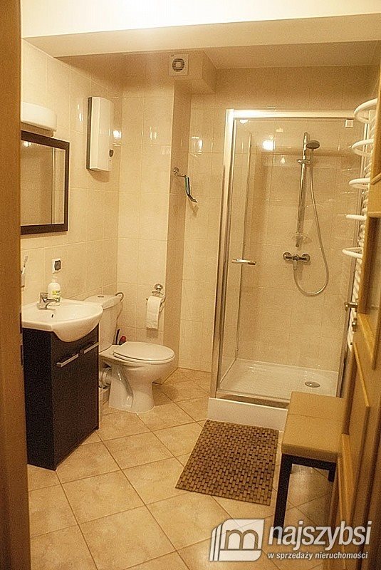 Mieszkanie dwupokojowe na sprzedaż Międzywodzie, Centrum 59m2 Foto 8