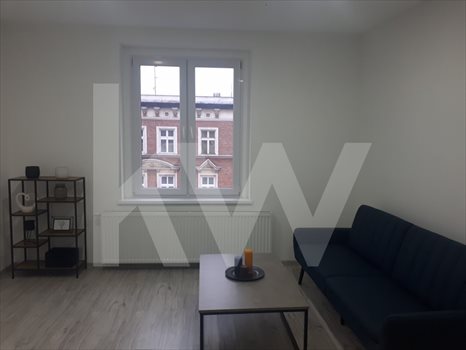 Mieszkanie dwupokojowe na sprzedaż Gliwice, Jarosława Dąbrowskiego 60m2 Foto 3