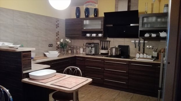 Mieszkanie dwupokojowe na sprzedaż Nowy Targ, Długa 105m2 Foto 1