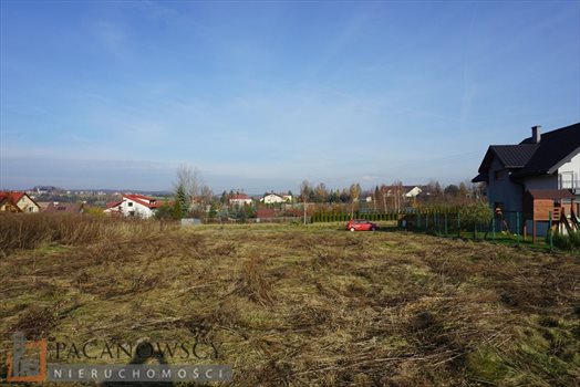 Działka budowlana na sprzedaż Wielka Wieś 1 072m2 Foto 1