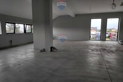 Lokal użytkowy na wynajem Rogoźnik 200m2 Foto 1