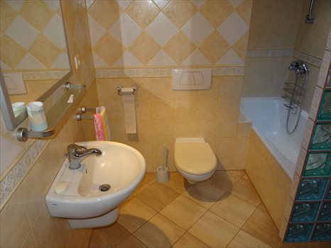 Mieszkanie czteropokojowe na sprzedaż Niemodlin 102m2 Foto 10
