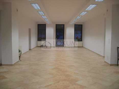 Lokal użytkowy na wynajem Nałęczów, 1 Maja 155m2 Foto 3
