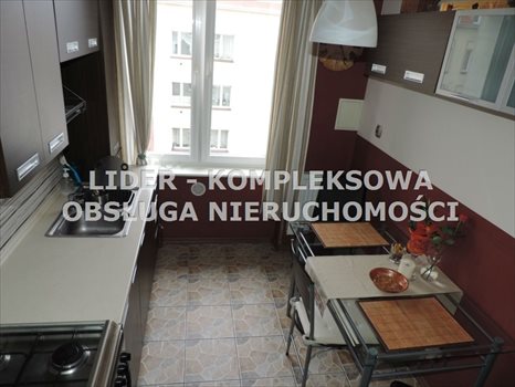 Mieszkanie trzypokojowe na wynajem Częstochowa, Centrum 61m2 Foto 1