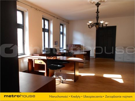 Lokal użytkowy na wynajem Tarnowskie Góry, Tarnowskie Góry 200m2 Foto 2