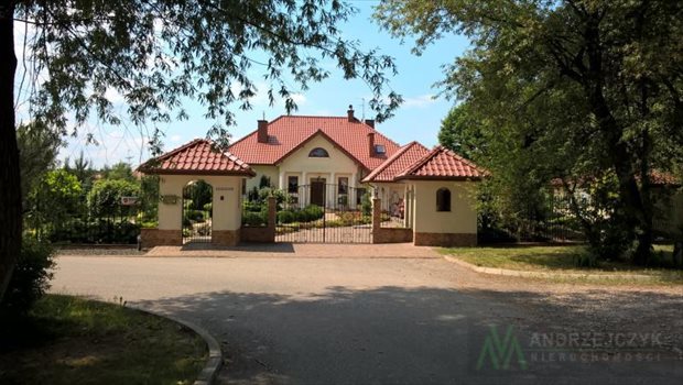 Dom na sprzedaż Kanie, Kanie, Irysowa 351m2 Foto 2