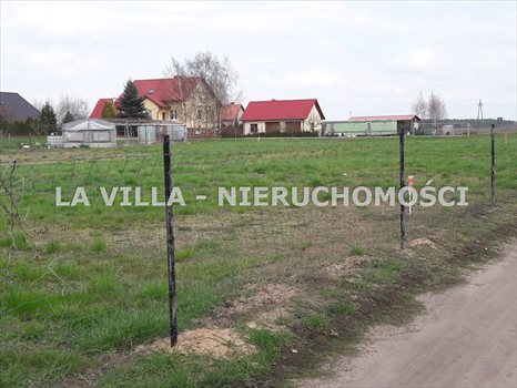 Działka inna na sprzedaż Lgiń 587m2 Foto 3