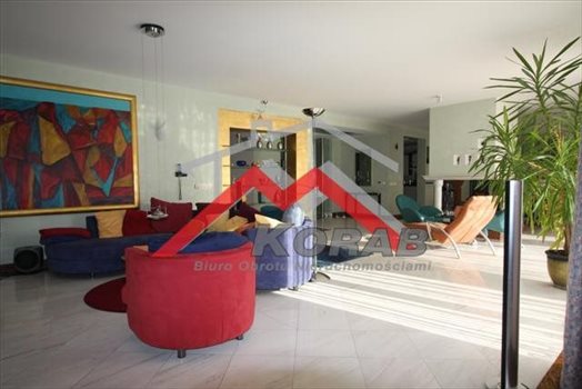 Dom na wynajem Dąbrowa, Interesująca lokalizacja w Dąbrowie Leśnej 560m2 Foto 2