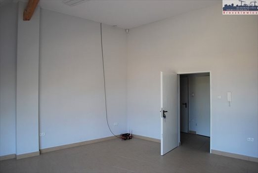 Lokal użytkowy na wynajem Bochnia 27m2 Foto 3