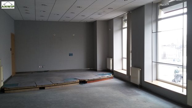 Lokal użytkowy na wynajem Piotrków Trybunalski, Centrum 100m2 Foto 1