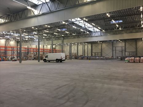 Lokal użytkowy na wynajem Radom 1 800m2 Foto 2